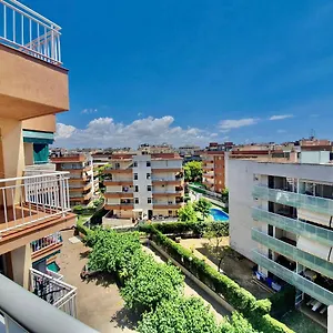 Acogedor Cerca De Port Aventura Apartamento Salou