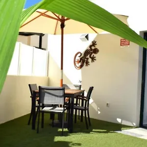La Palmera - 2 Bedroom - Playa Roca Sea Front Access - Pool View - Free Ac - Wifi Apartamento Costa Teguise