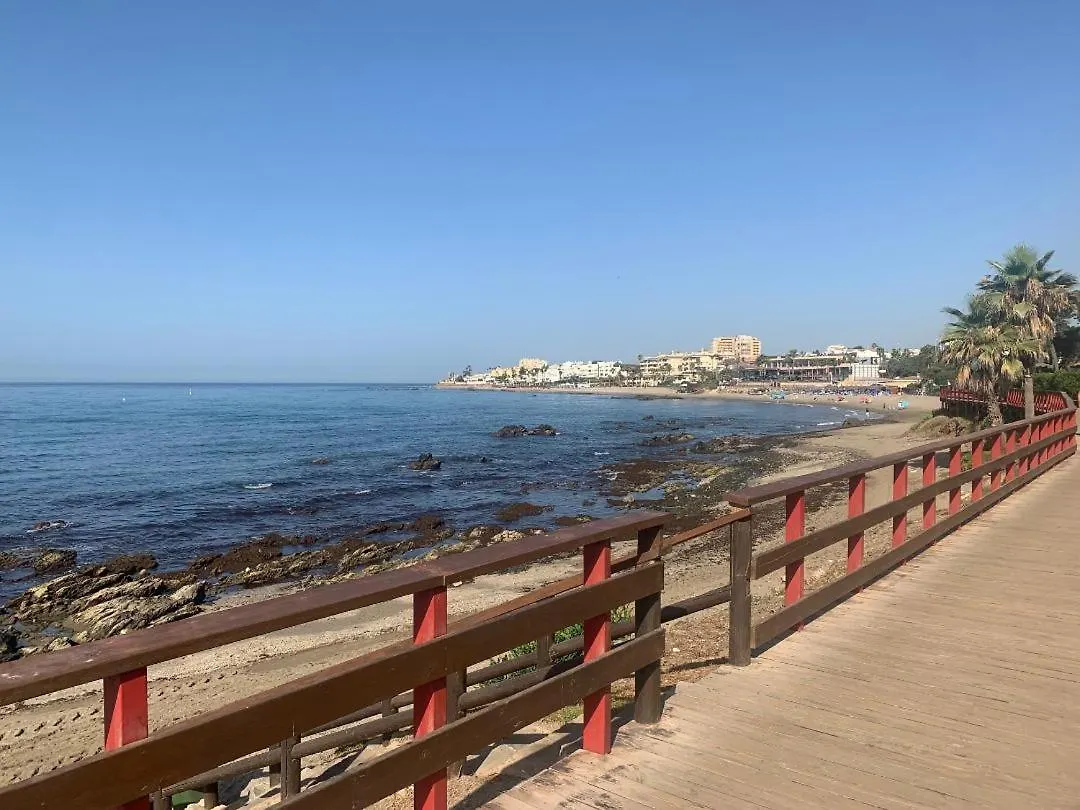 Lovely Beachfront Apartment In Calahonda Sitio de Calahonda